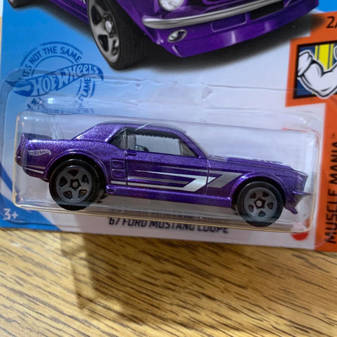 ´67 Ford Mustang Coupe - Hot Wheels